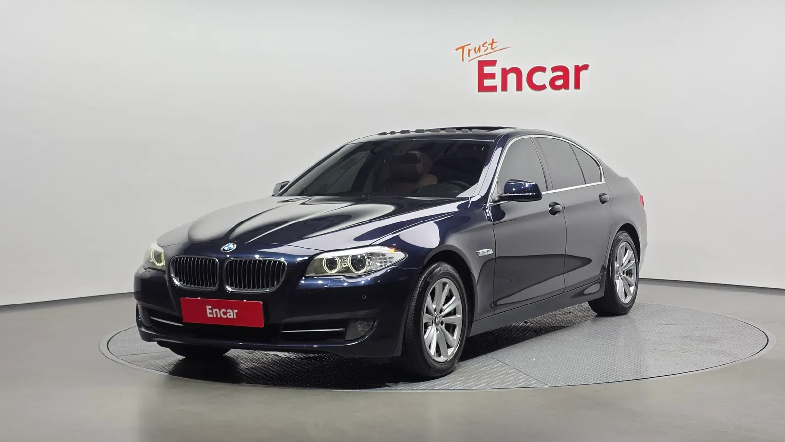 BMW Série 5 (F10) 520d 2013 — photo 1 sur 20