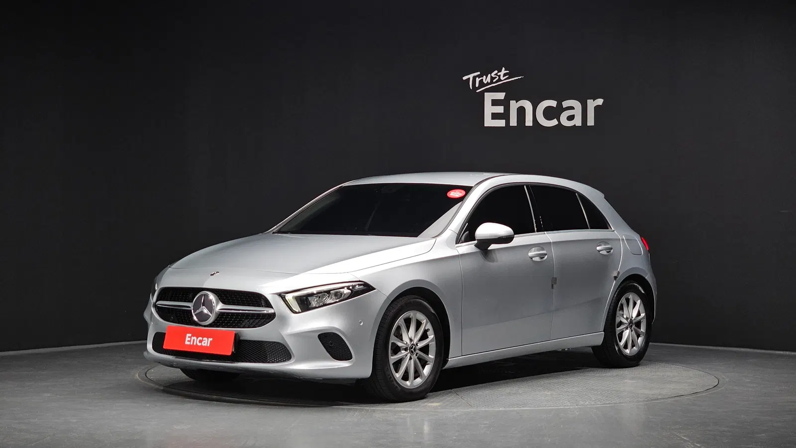 Mercedes-Benz Classe A A220 5 portes (W177) 2019 — photo 1 sur 26