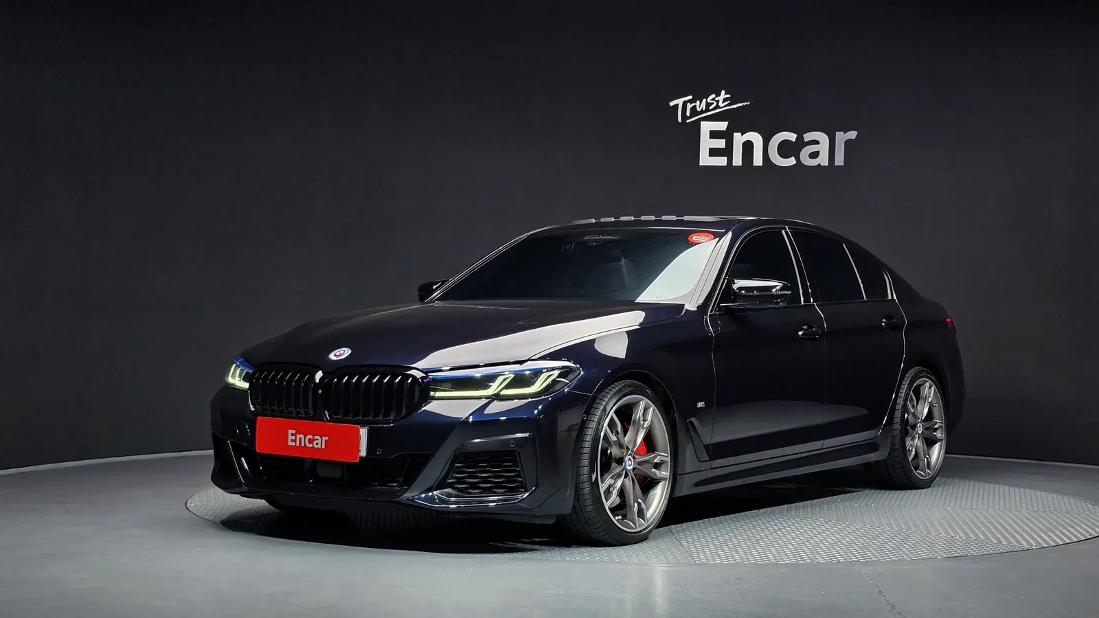 BMW Série 5 (G30) M550i xDrive 2023 — photo 1 sur 20