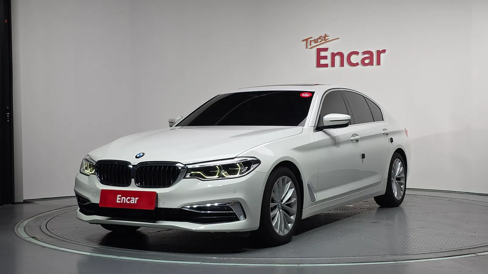 BMW Série 5 (G30) 520d Luxury Plus 2019 — photo 1 sur 20
