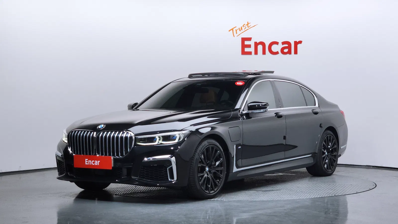 BMW Série 7 (G11) 745Le iPerformance M Sport 2021 — photo 1 sur 20
