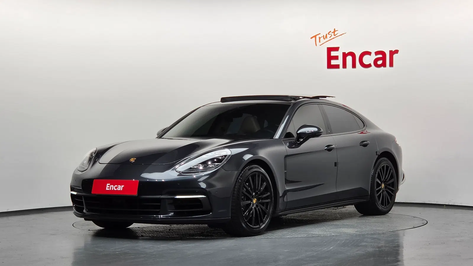 Porsche Panamera (971) 3.0 AWD 2018 — photo 1 sur 20