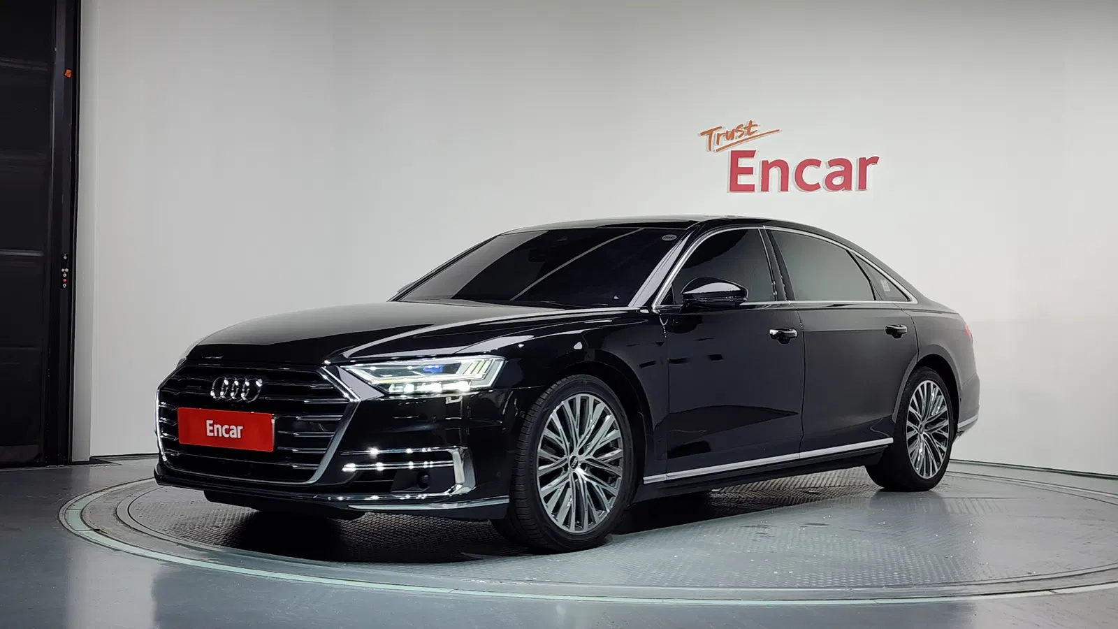Audi A8 (D5) 60 TFSI Quattro LWB 2021 — photo 1 sur 26