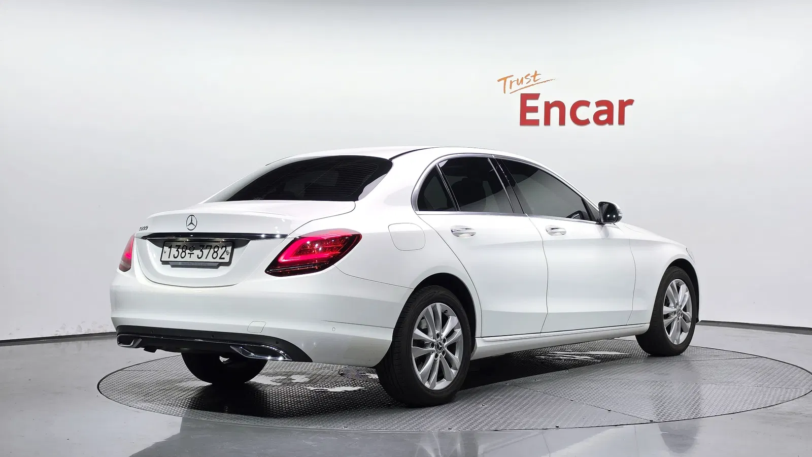Mercedes-Benz Classe C C200 Avantgarde (W205) 2020 — photo 1 sur 31