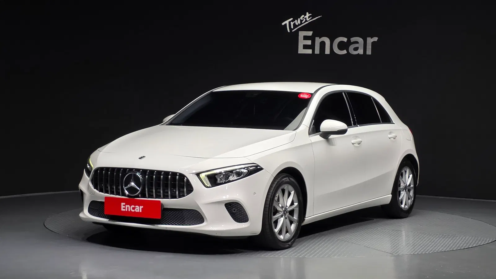 Mercedes-Benz Classe A A220 5 portes (W177) 2019 — photo 1 sur 30