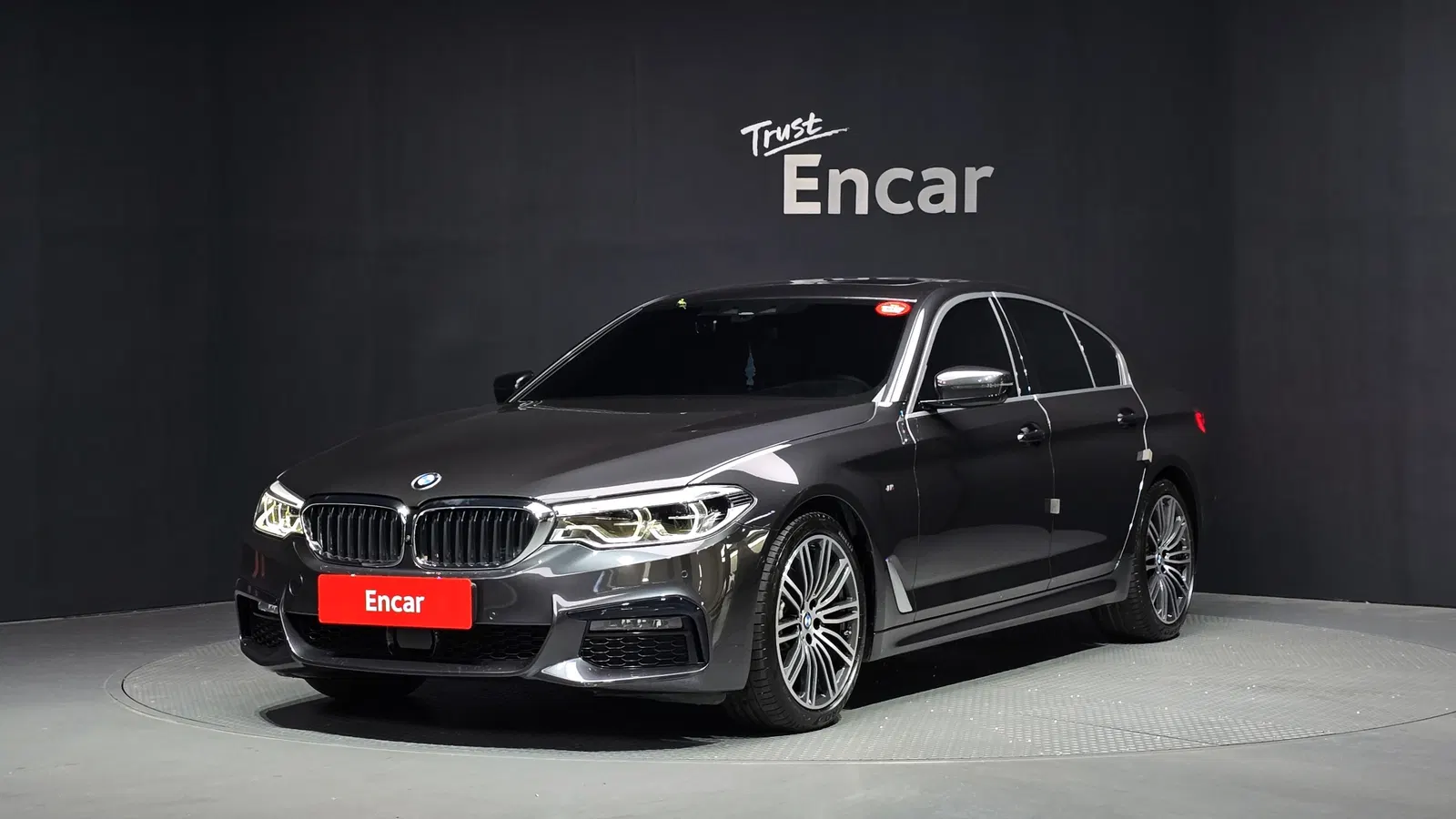 BMW Série 5 (G30) 520d xDrive M Sport Plus 2020 — photo 1 sur 36