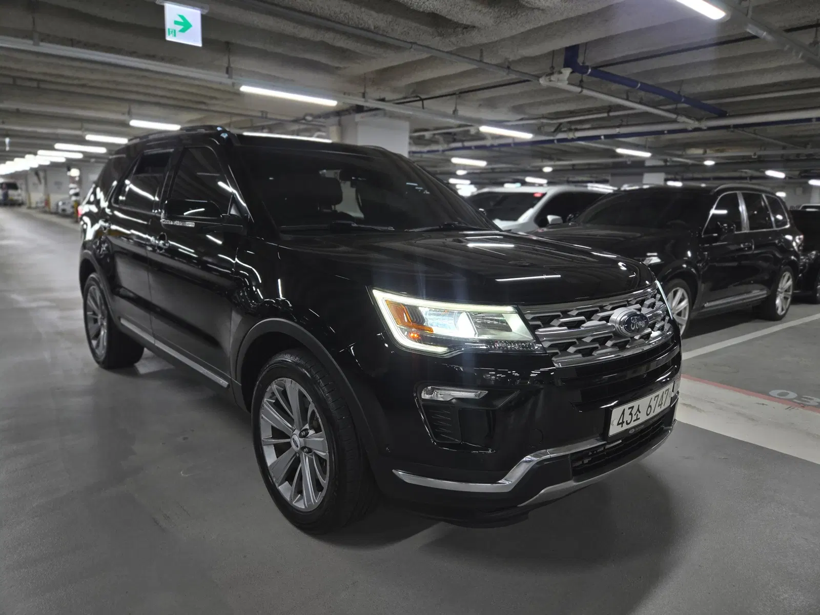 Ford Explorer 2.3 Limited 4WD 2018 — photo 1 sur 26