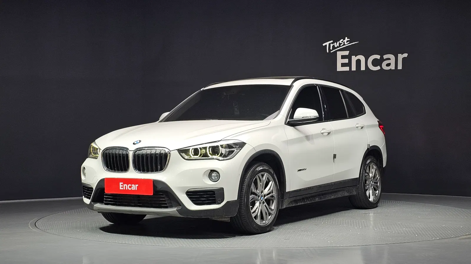 BMW X1 (F48) xDrive 20d 2016 — photo 1 sur 20
