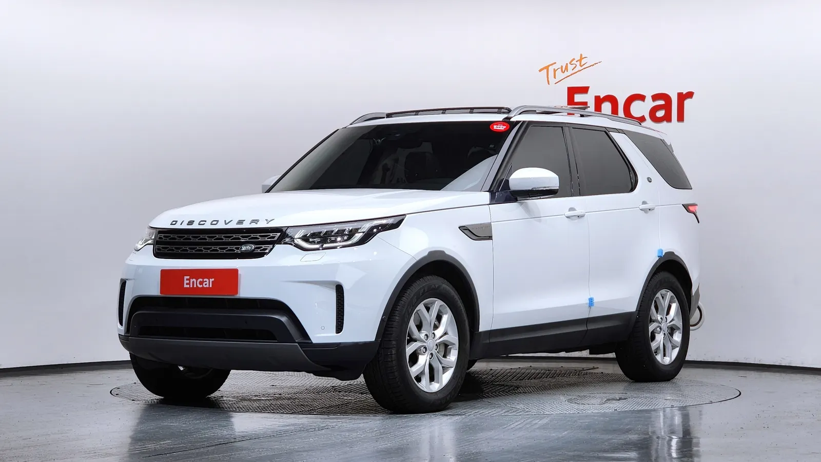 Land Rover Discovery 5 3.0 SD6 SE 2019 — photo 1 sur 35