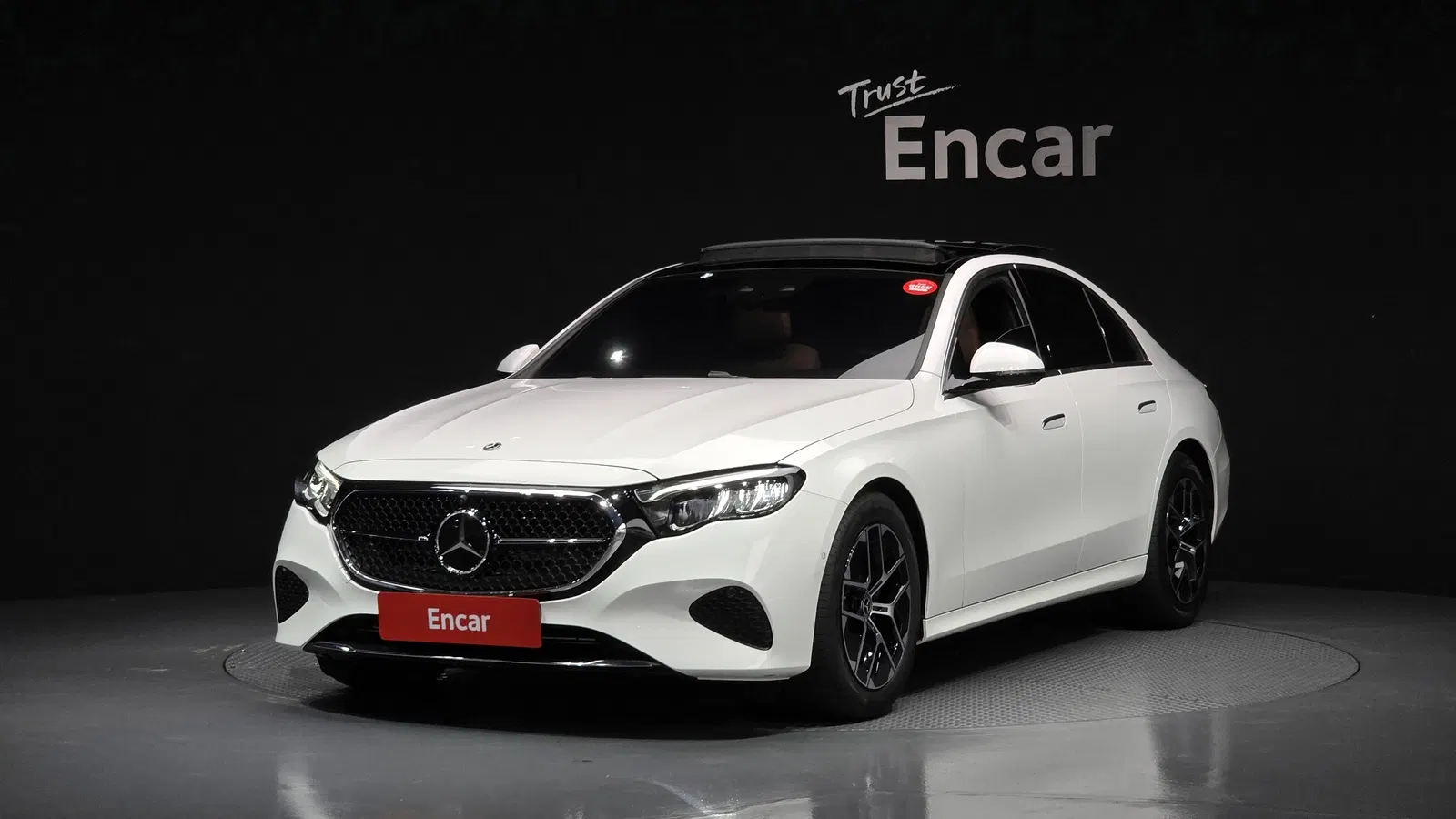 Mercedes-Benz Classe E E200 Avantgarde (W214) 2025 — photo 1 sur 26
