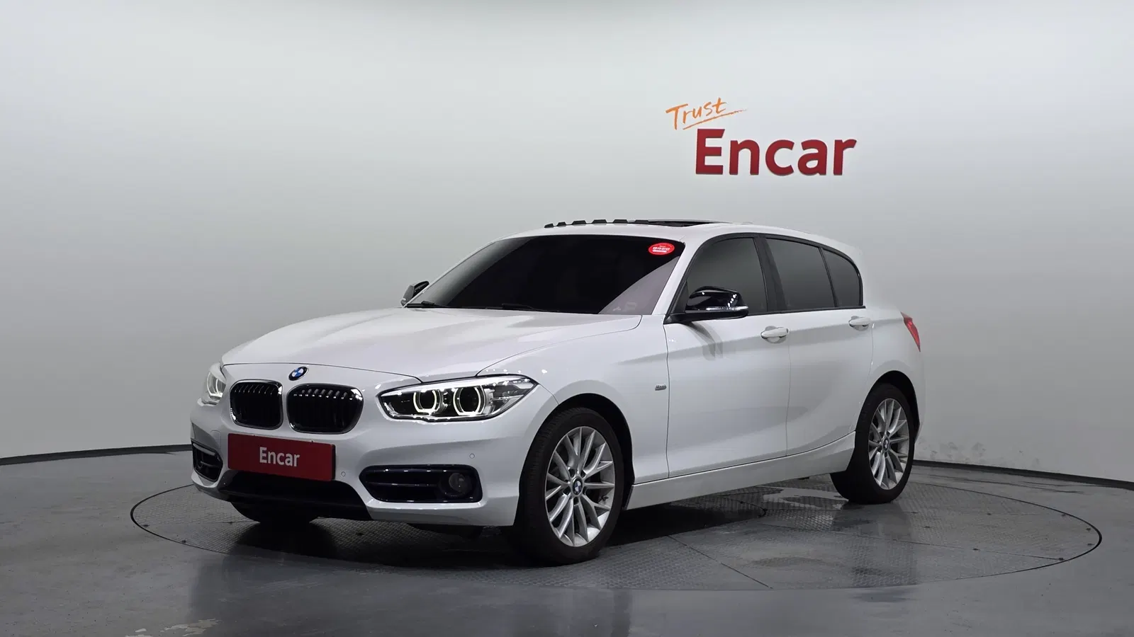 BMW Série 1 (F20) 118d Sport 5 portes 2016 — photo 1 sur 20