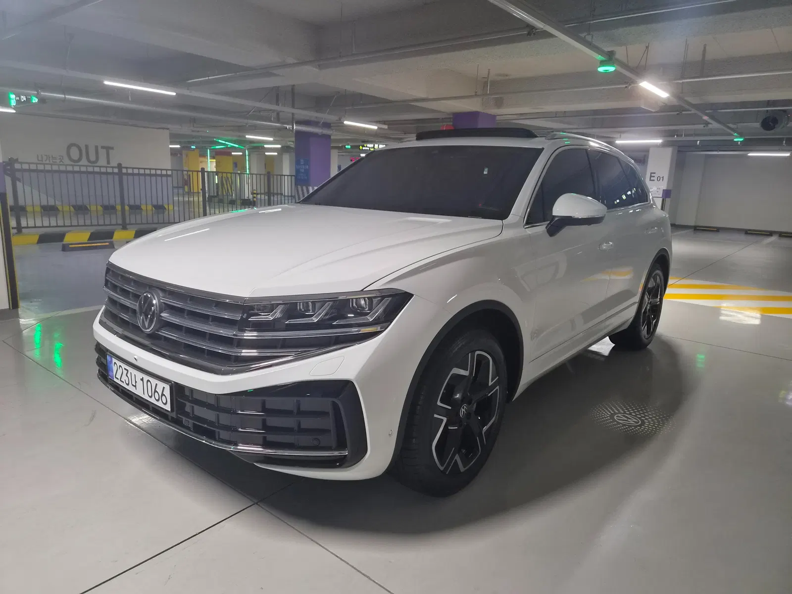 Volkswagen Touareg 3e génération 3.0 TDI Prestige 2026 — photo 1 sur 21