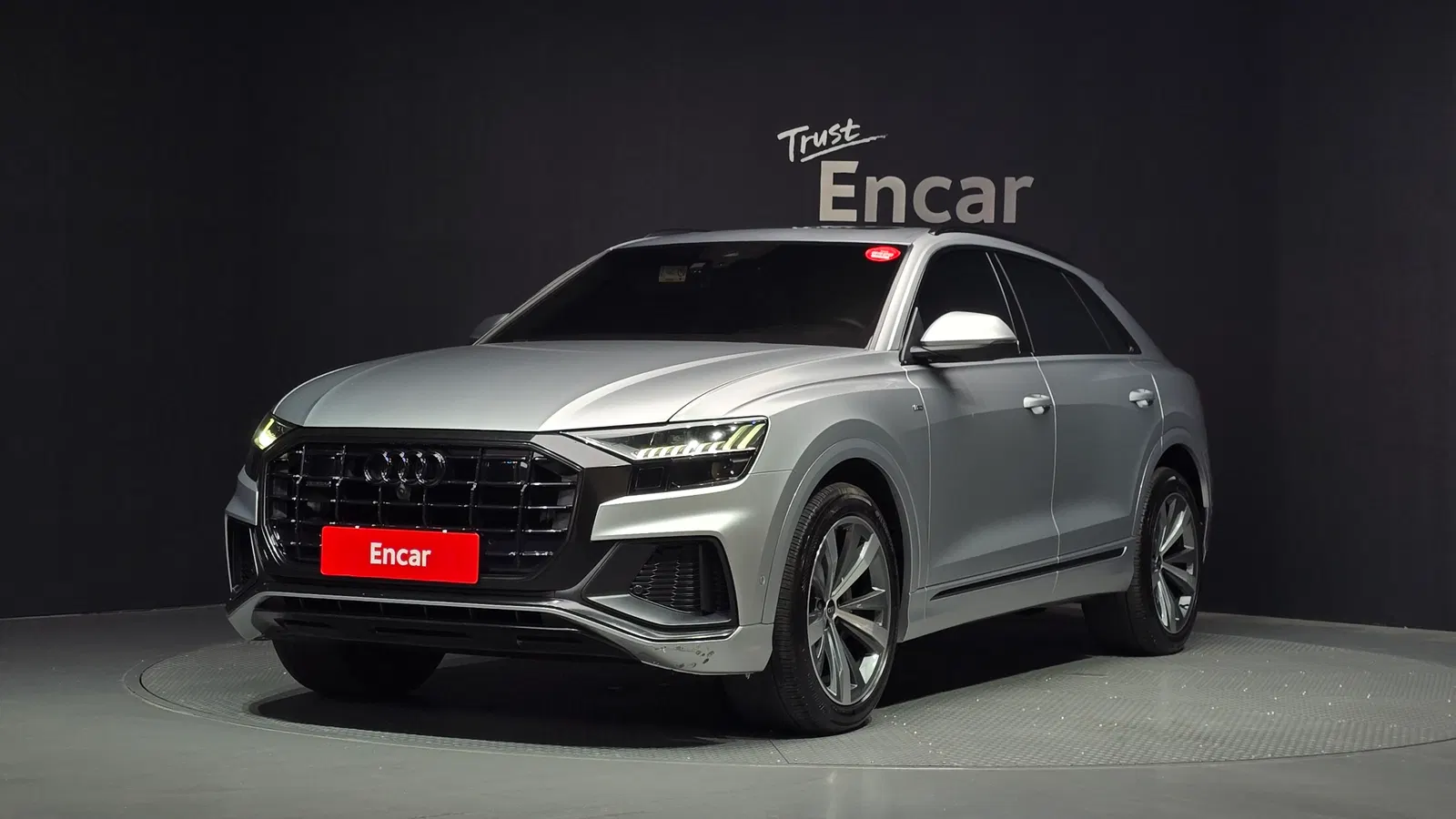 Audi Q8 (4M) 50 TDI Quattro Premium 2021 — photo 1 sur 26