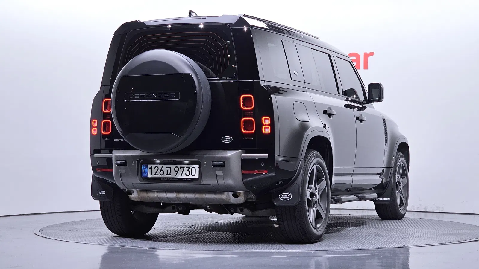 Land Rover Defender (L663) 110 P300 X-Dynamic SE 2023 — photo 1 sur 44