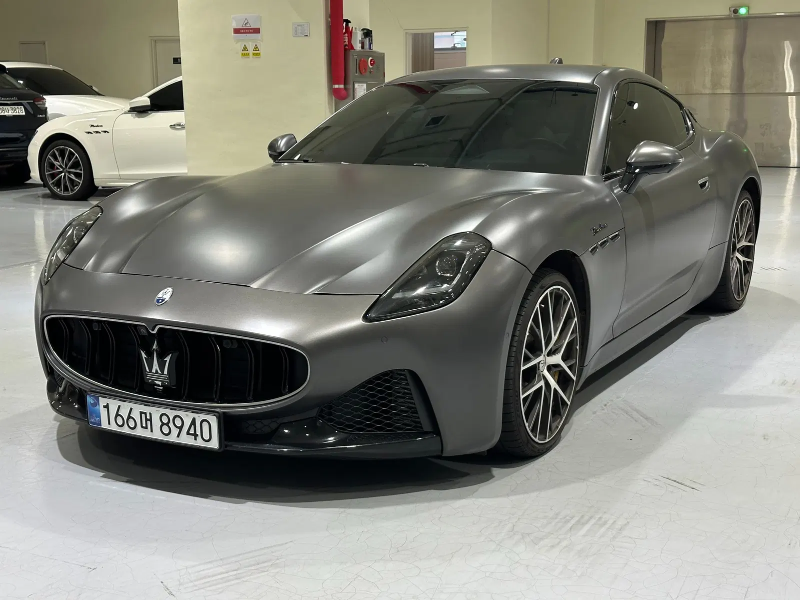 Maserati Gran Turismo 2e génération 3.0 V6 Modena 2024 — photo 1 sur 22