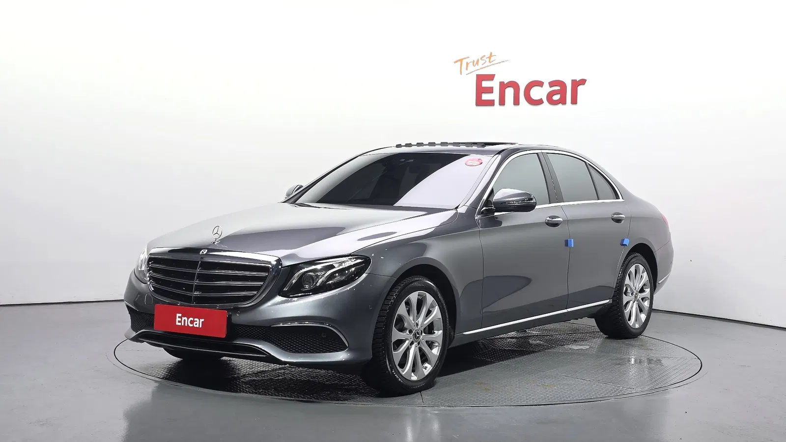 Mercedes-Benz Classe E E220d 4MATIC Exclusive (W213) 2019 — photo 1 sur 20