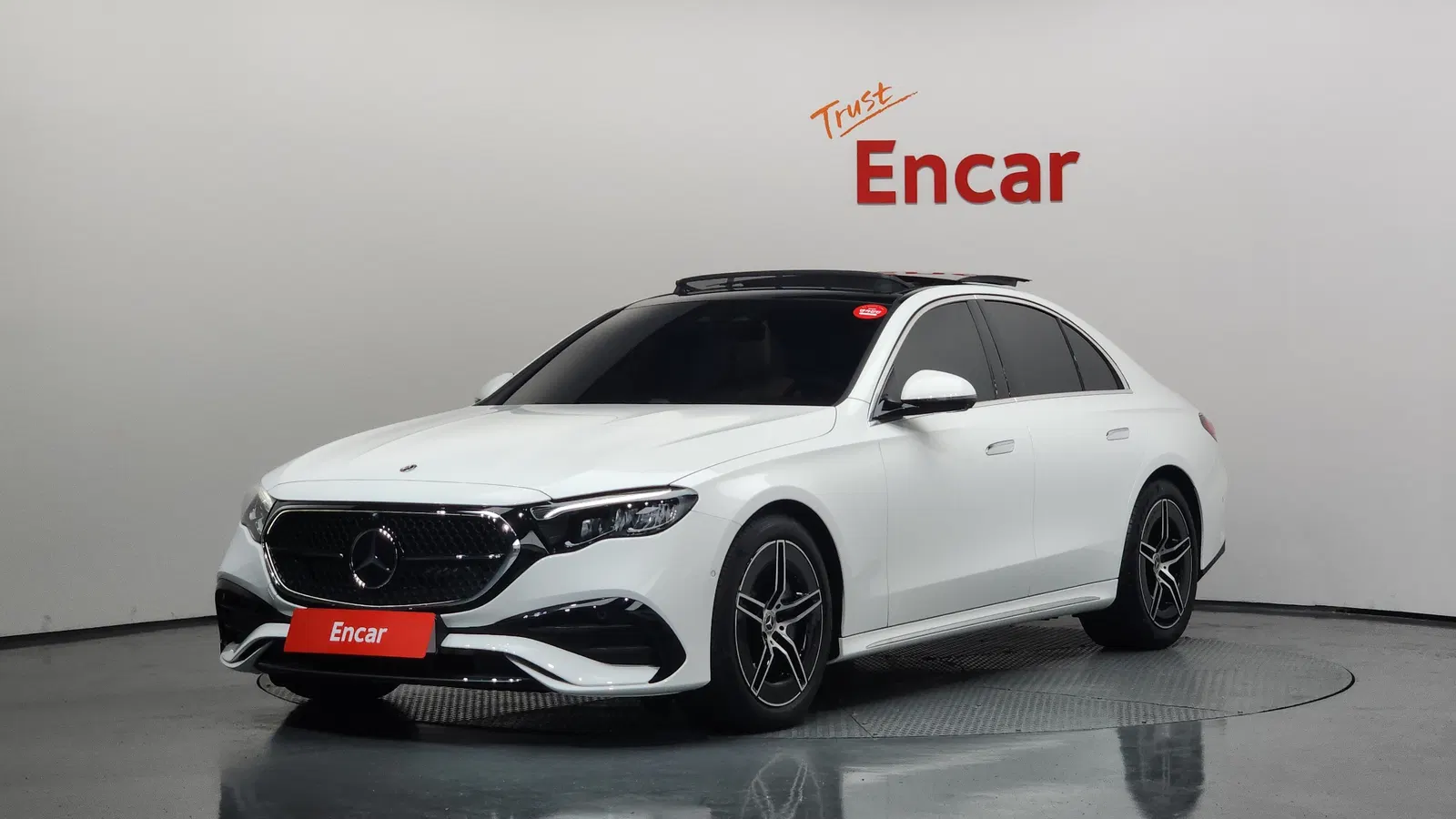 Mercedes-Benz Classe E AMG Line · E200 (W214) 2026 — photo 1 sur 34