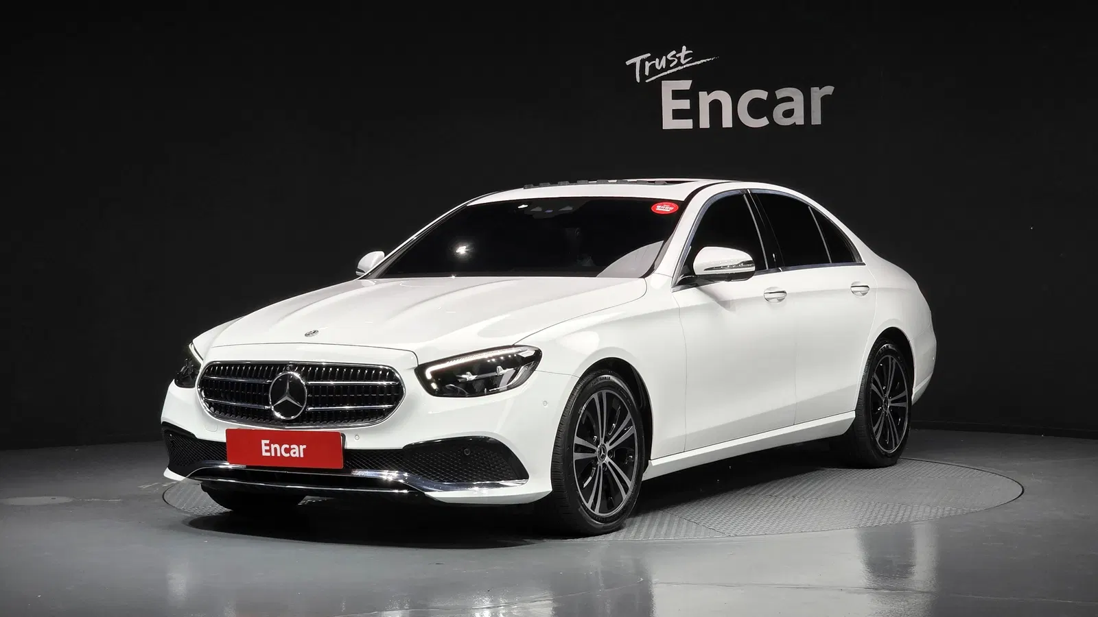 Mercedes-Benz Classe E E250 Avantgarde (W213) 2022 — photo 1 sur 20