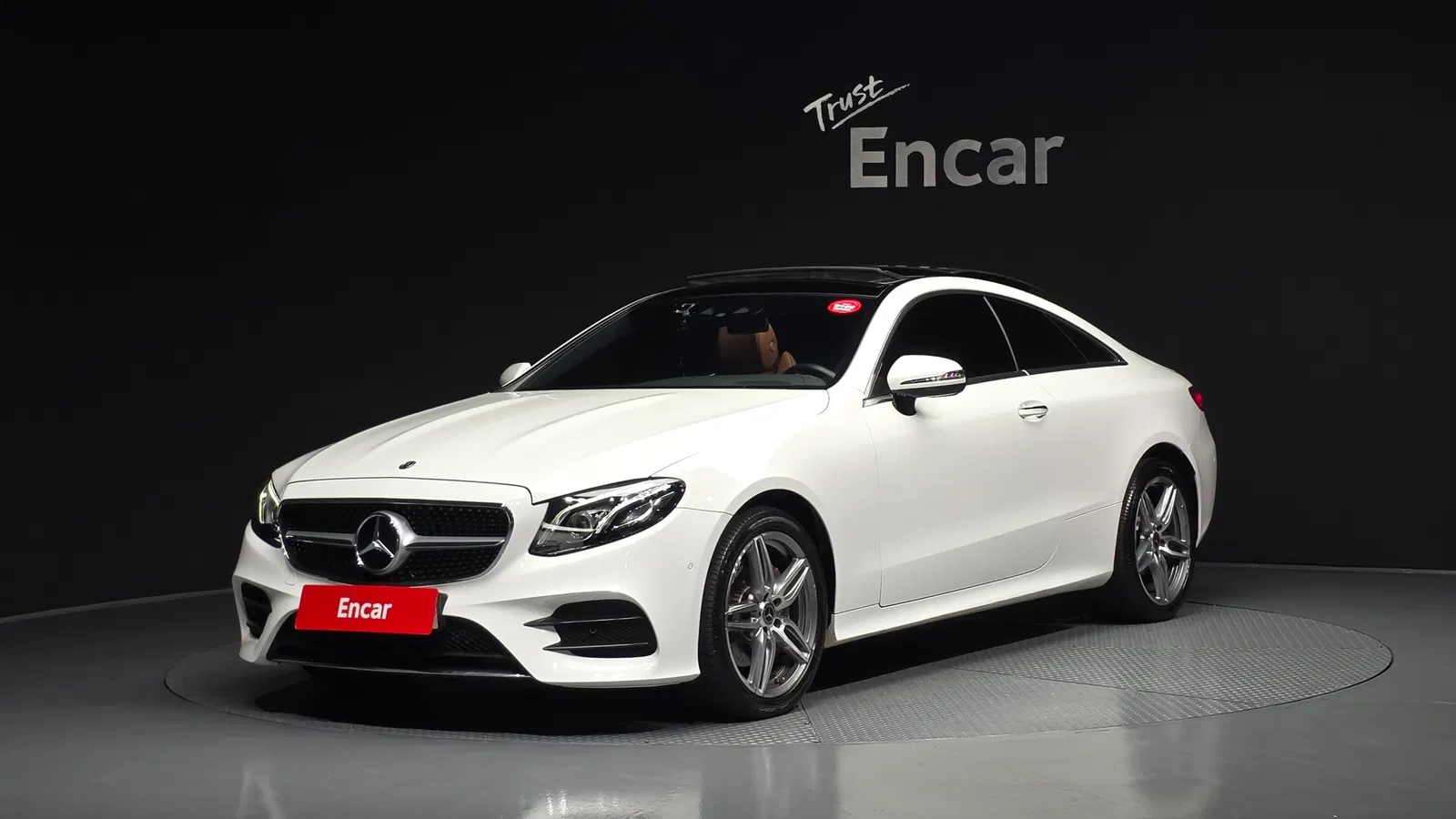 Mercedes-Benz Classe E E220d Coupé (W213) 2018 — photo 1 sur 32
