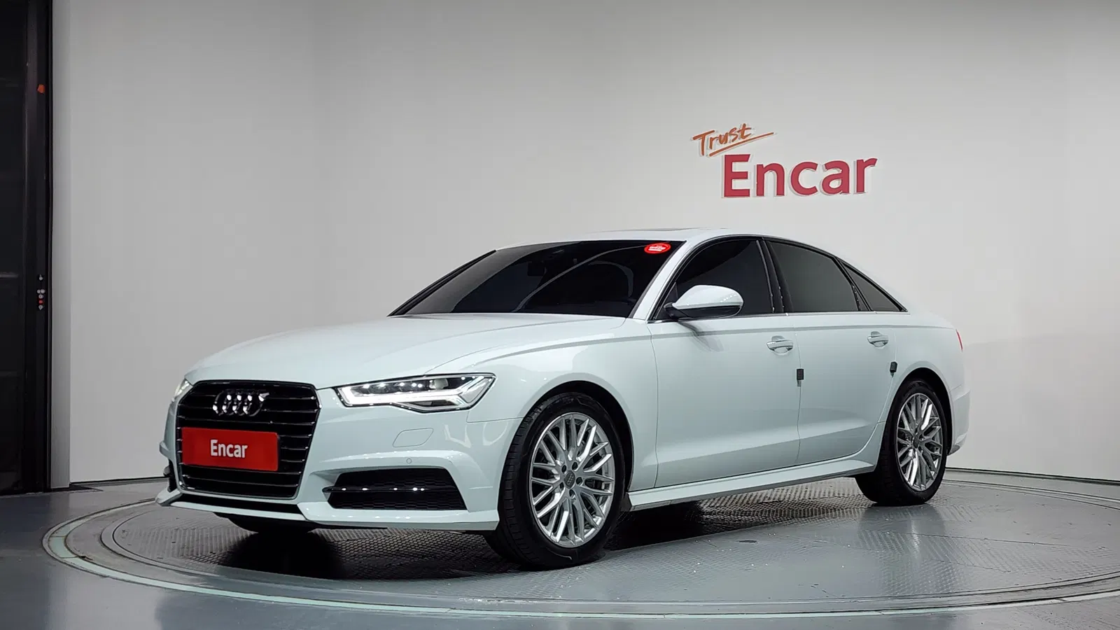 Audi A6 40 TFSI Premium 2018 — photo 1 sur 26