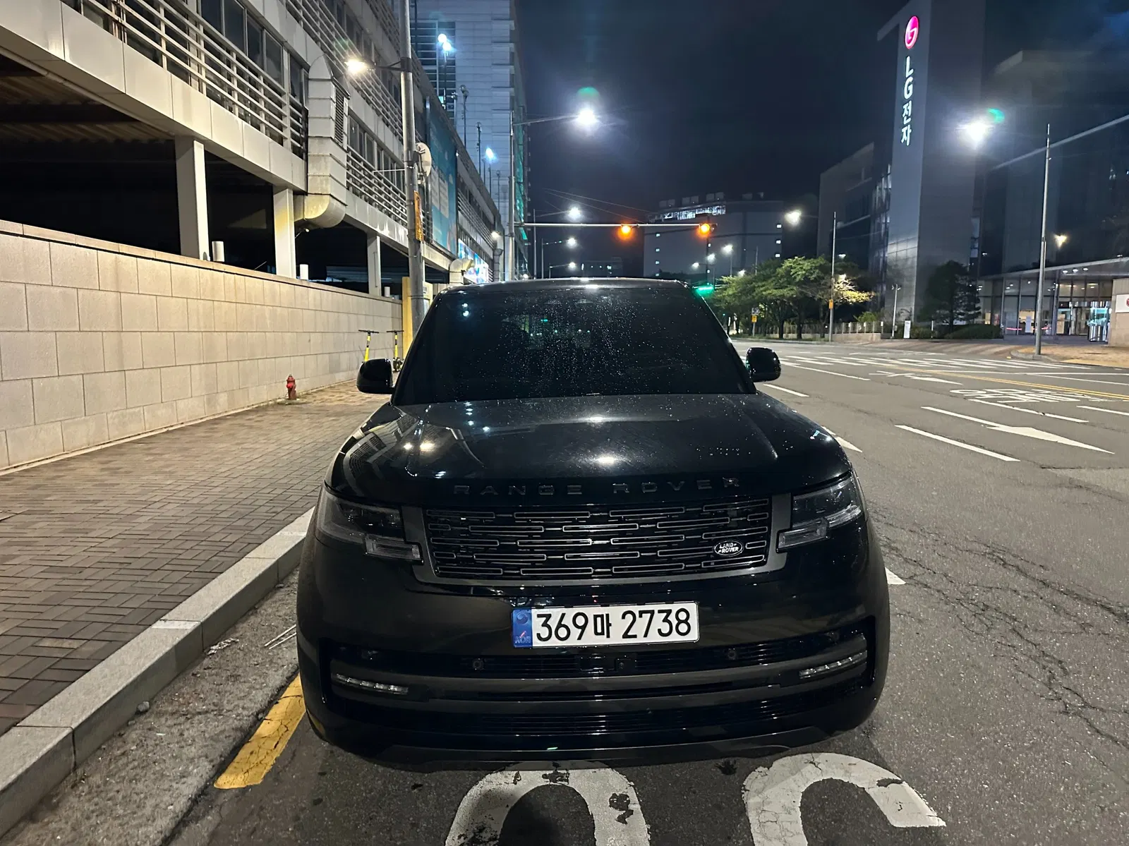 Land Rover Range Rover 5e génération P530 AB LWB 2026 — photo 1 sur 16
