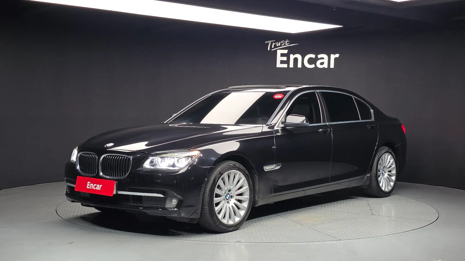 BMW Série 7 (F01) 740Li 2012 — photo 1 sur 26
