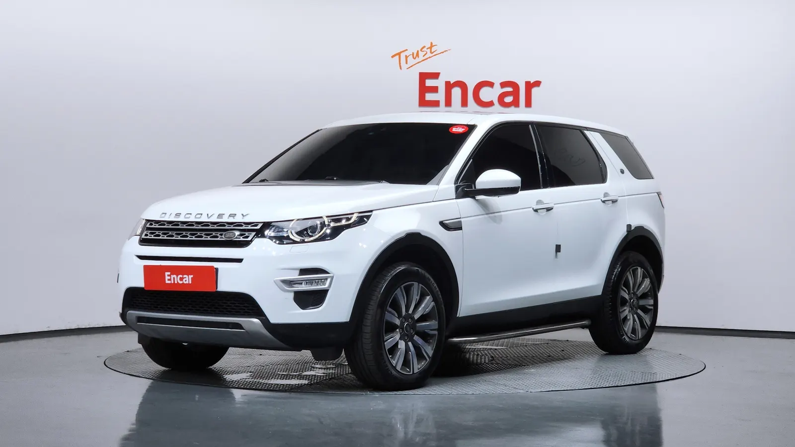 Land Rover Discovery Sport 2.0 TD4 HSE Luxury 2018 — photo 1 sur 37