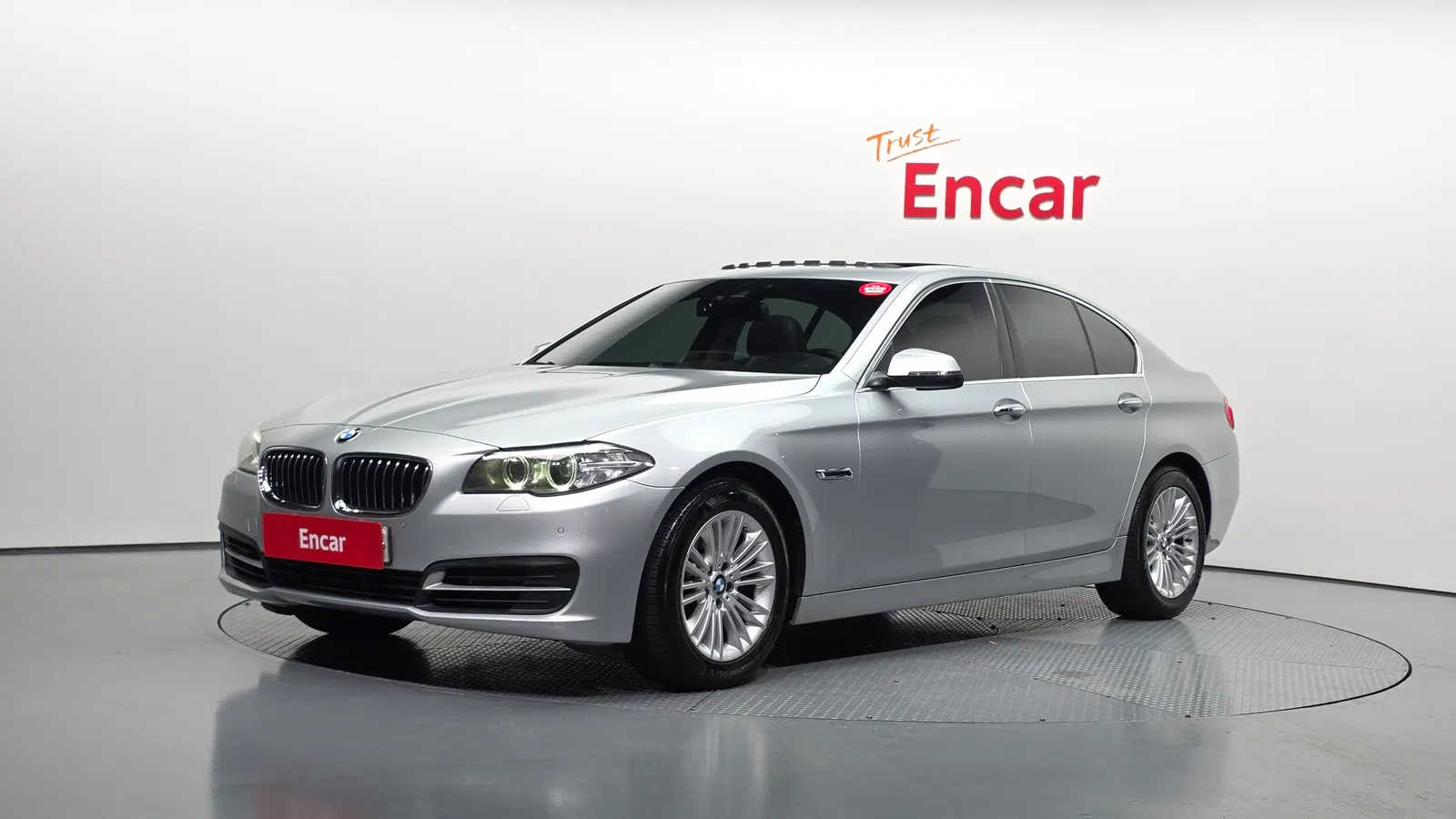 BMW Série 5 (F10) 520d 2015 — photo 1 sur 20