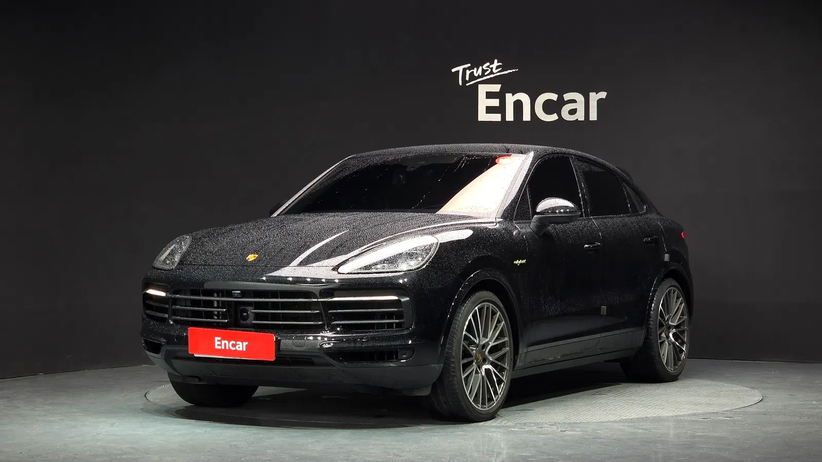 Porsche Cayenne (PO536) 3.0 E-Hybride Coupé 2023 — photo 1 sur 20