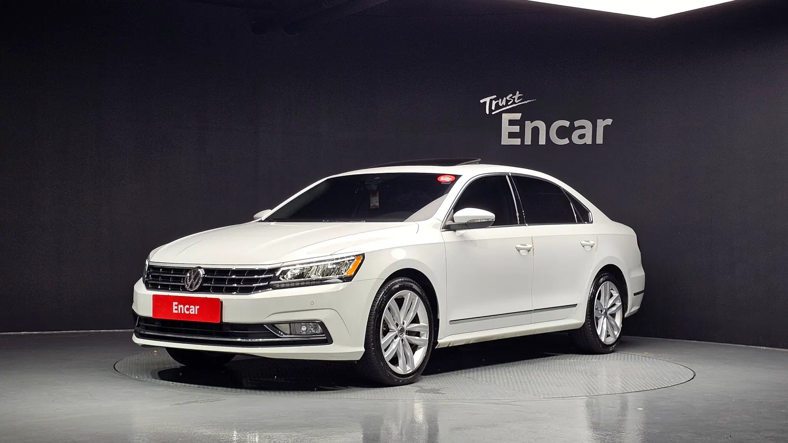 Volkswagen Passat 2.0 TSI 2018 — photo 1 sur 20