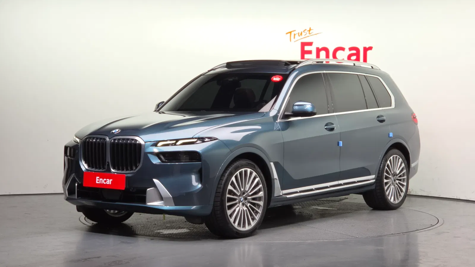 BMW X7 (G07) xDrive 40i Design Pure Excellence 7 places 2023 — photo 1 sur 33