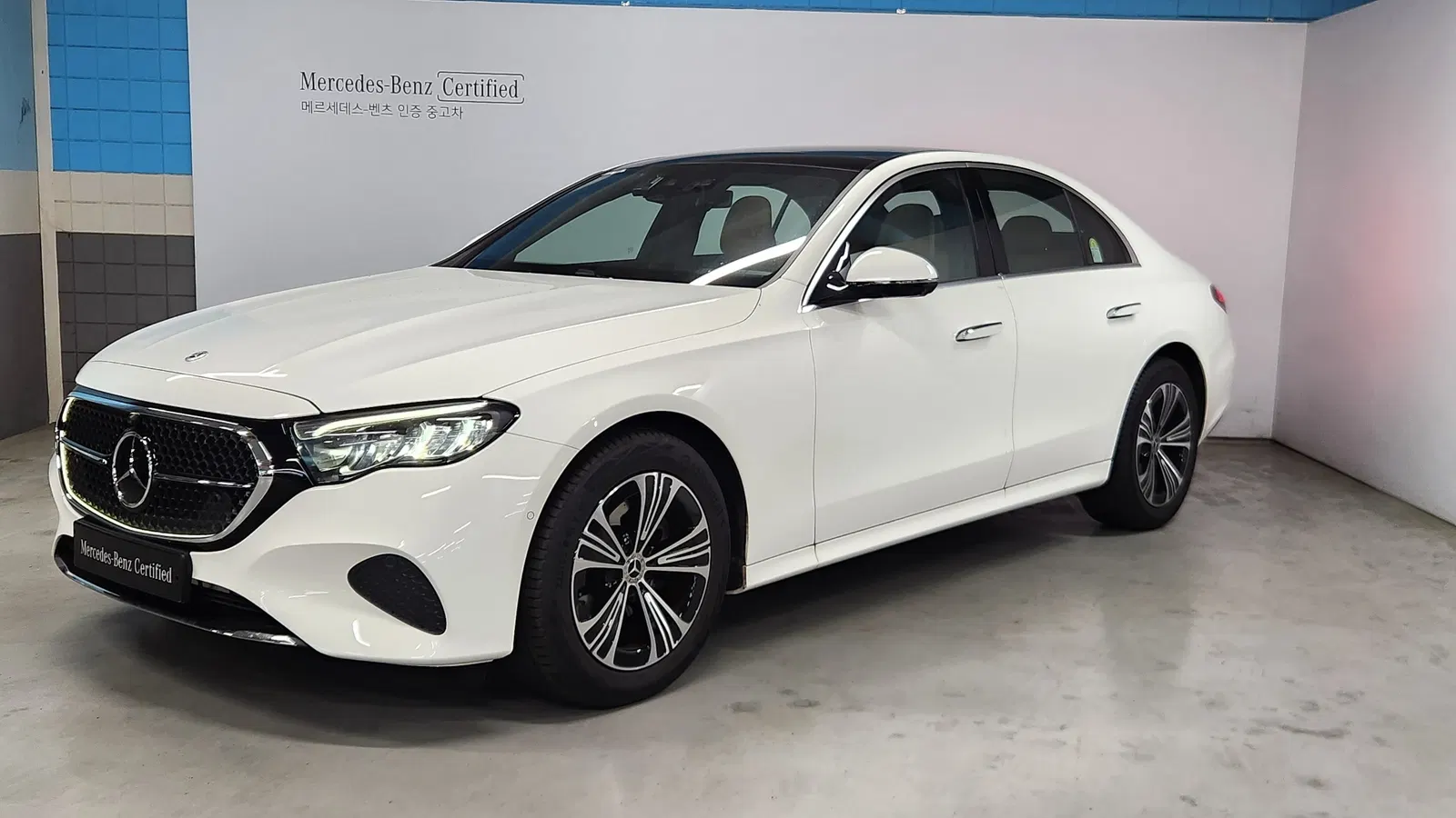 Mercedes-Benz Classe E E200 Avantgarde (W214) 2026 — photo 1 sur 26