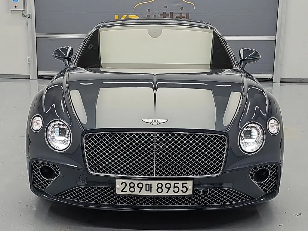 Bentley Continental GT 3e génération 4.0 GT 2020 — photo 1 sur 26
