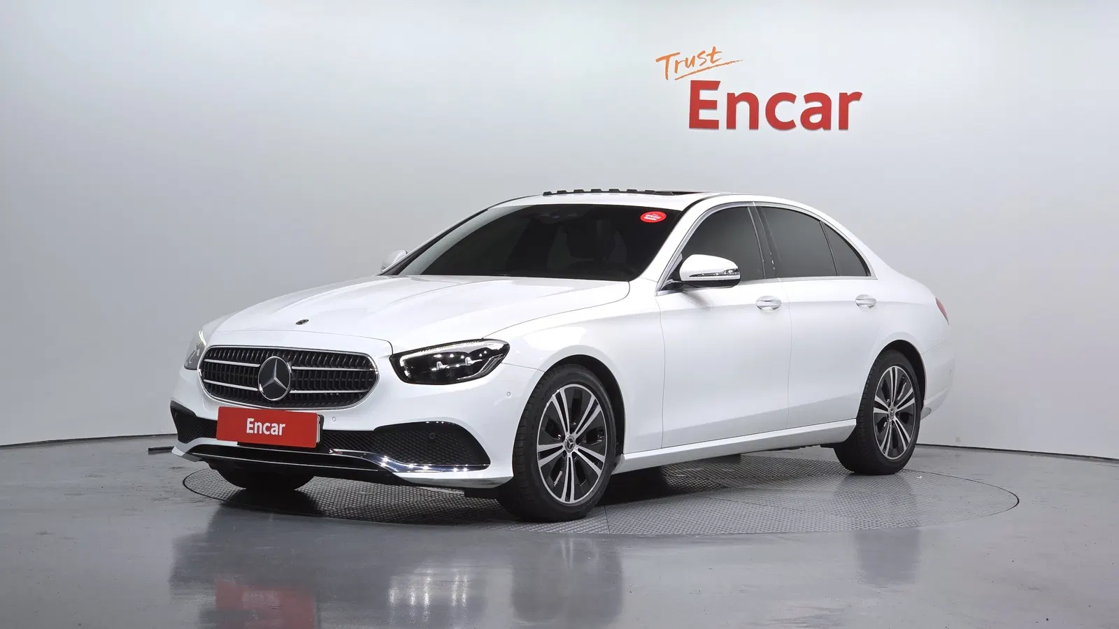 Mercedes-Benz Classe E E250 Avantgarde (W213) 2021 — photo 1 sur 30