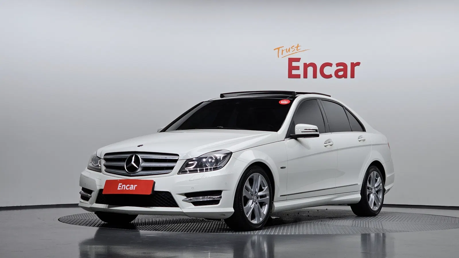 Mercedes-Benz Classe C C200 CGI Avantgarde (W204) 2012 — photo 1 sur 20