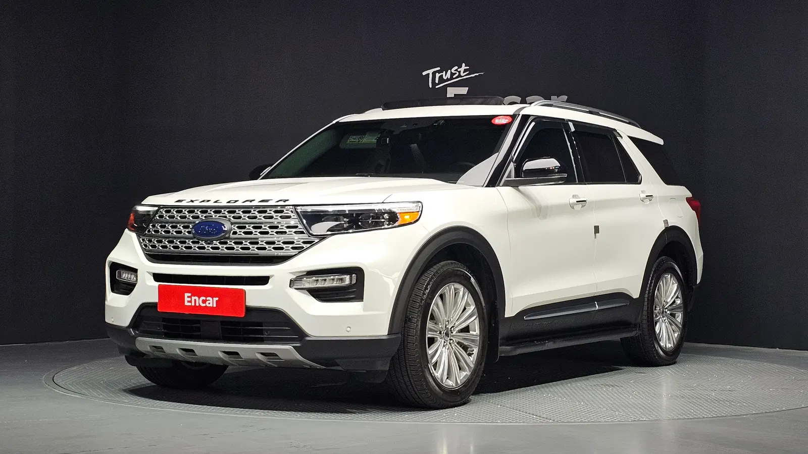 Ford Explorer 6e génération 3.3 Hybride 2022 — photo 1 sur 30