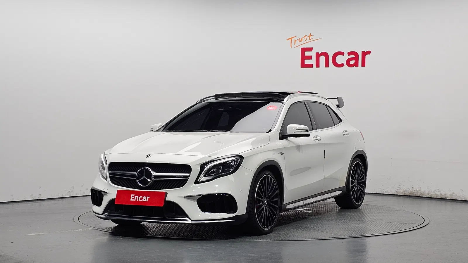 Mercedes-AMG GLA GLA45 4MATIC (X156) 2019 — photo 1 sur 32
