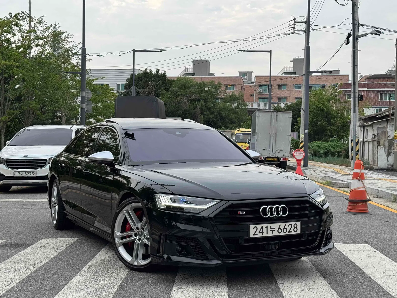 Audi S8 (D5) 4.0 TFSI Quattro LWB 2020 — photo 1 sur 20