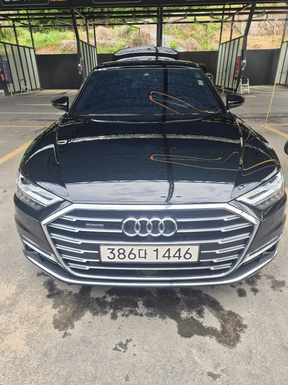Audi A8 (D5) 60 TFSI Quattro LWB 2020 — photo 1 sur 12