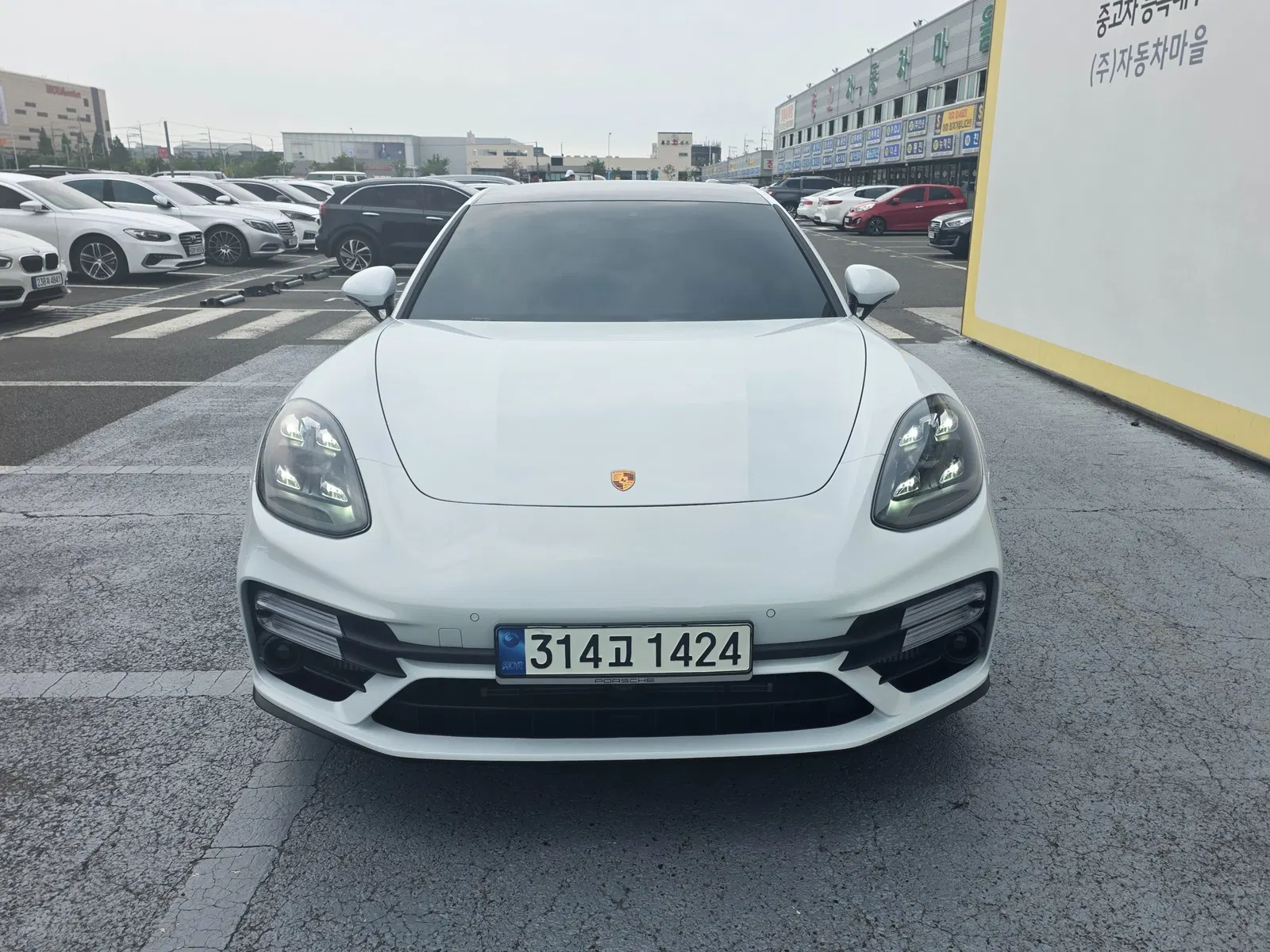Porsche Panamera (971) 2.9 AWD 2021 — photo 1 sur 25