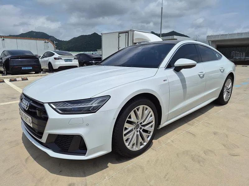 Audi A7 (4K) 45 TDI Quattro Premium 2020 — photo 1 sur 21
