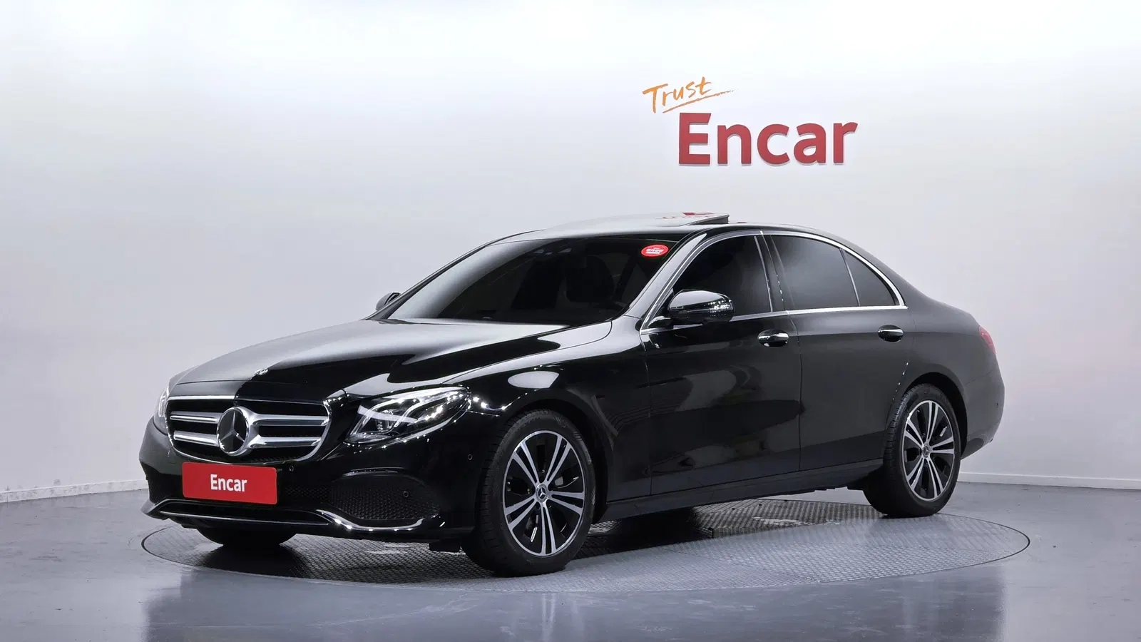 Mercedes-Benz Classe E E300 Avantgarde (W213) 2020 — photo 1 sur 20