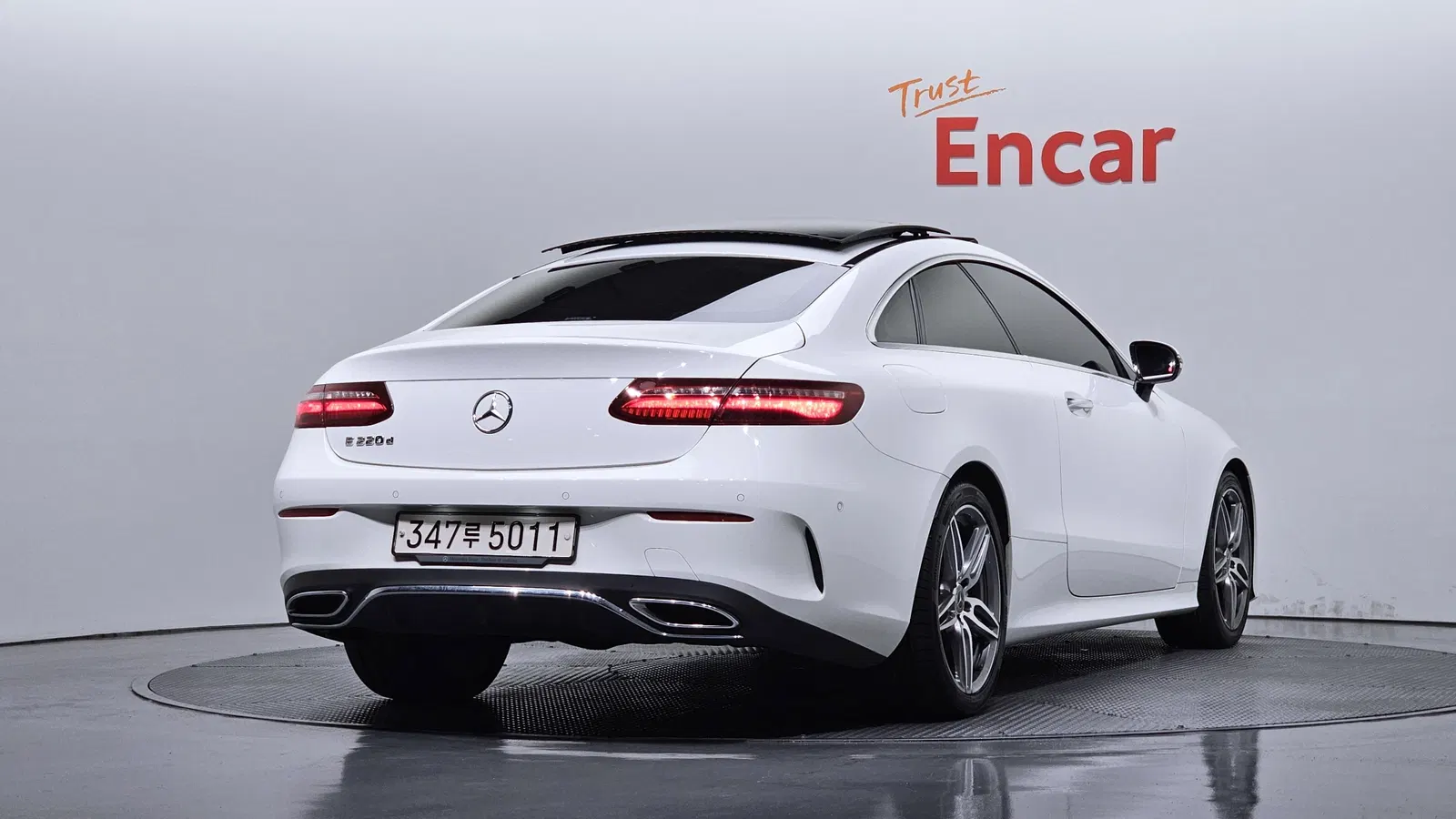 Mercedes-Benz Classe E E220d Coupé (W213) 2020 — photo 1 sur 33