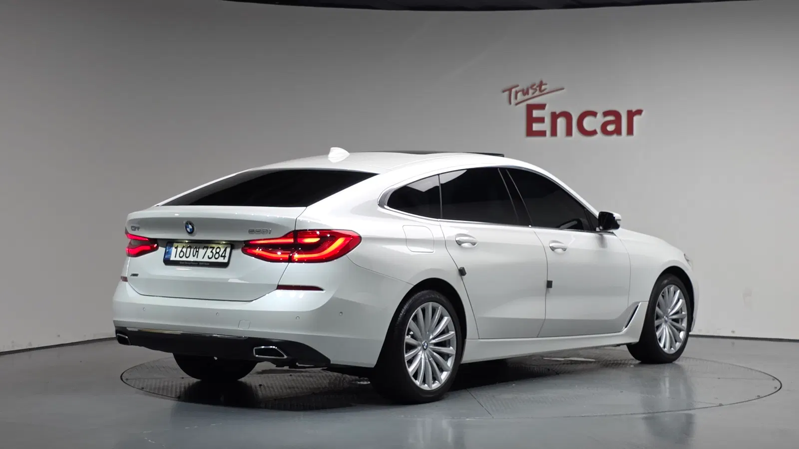 BMW Série 6 GT (G32) 630i xDrive Luxury 2022 — photo 1 sur 36