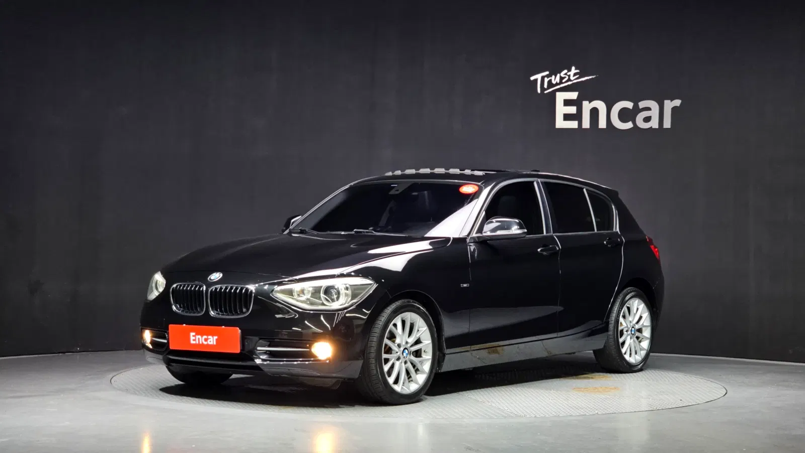 BMW Série 1 (F20) 118d Sport 5 portes 2015 — photo 1 sur 20
