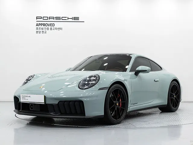 Porsche 911 (992) Carrera 4 GTS 2025 — photo 1 sur 26