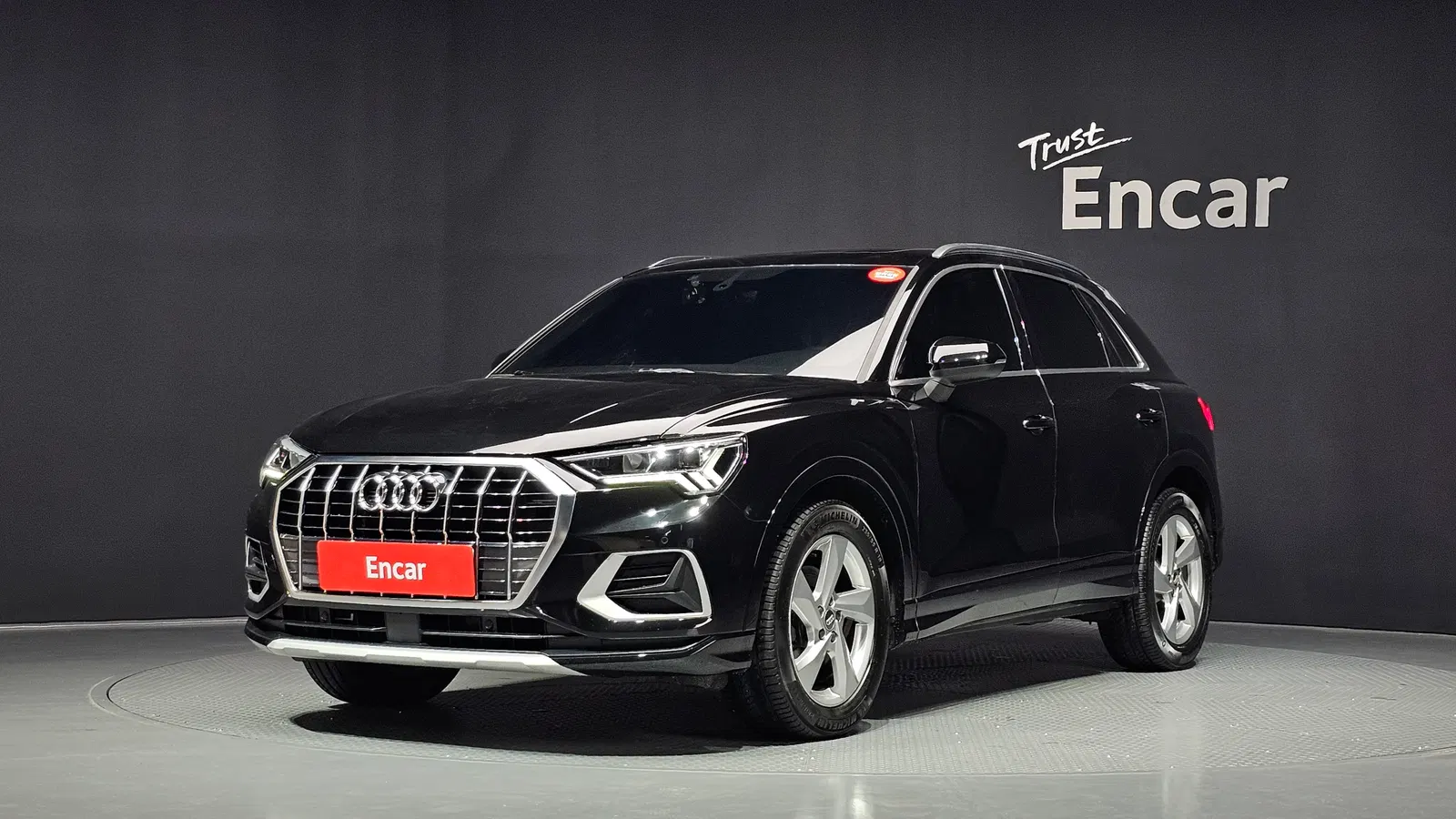 Audi Q3 (F3) 35 TDI Premium 2020 — photo 1 sur 31