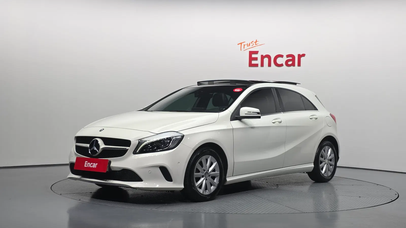 Mercedes-Benz Classe A A200 (W176) 2017 — photo 1 sur 20