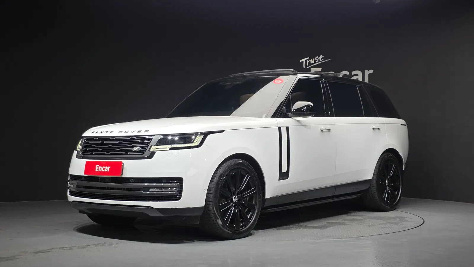 Land Rover Range Rover 5e génération P530 AB LWB 2024 — photo 1 sur 26