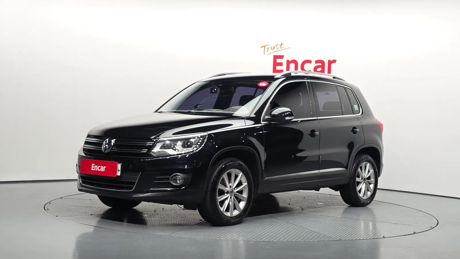 Volkswagen Tiguan 2.0 TDI Comfort 2015 — photo 1 sur 20